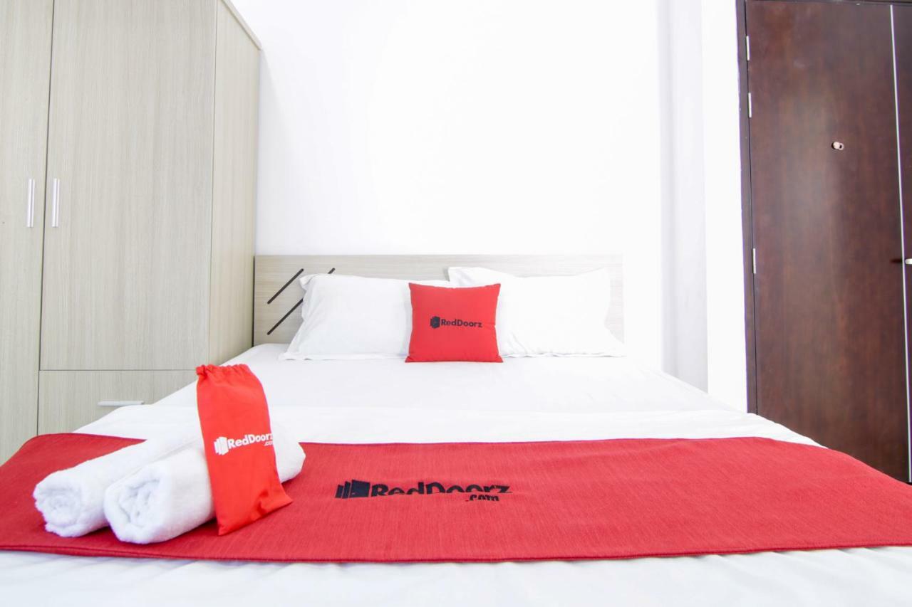 Reddoorz Near Quan Khu 7 Stadium Ho Chi Minh-stad Buitenkant foto